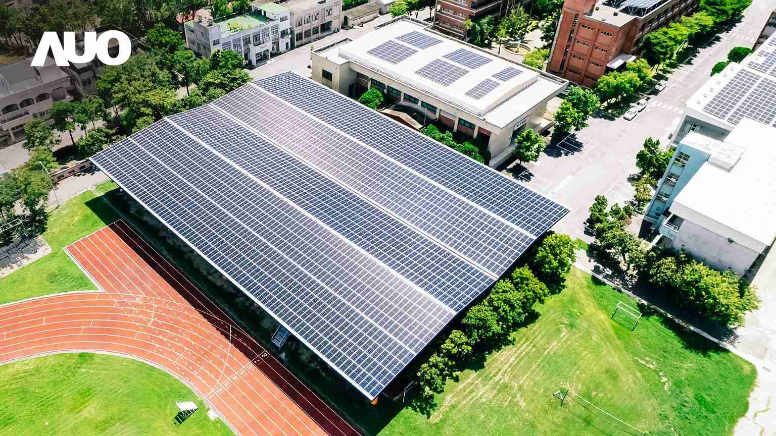 彩神vllSunSteel光电整合型浪板具备快速安装、、、轻量化优势，，，可提升15%发电效能，，，通过国际IEC与台湾VPC认证安全、、、、防漏、、耐候标准